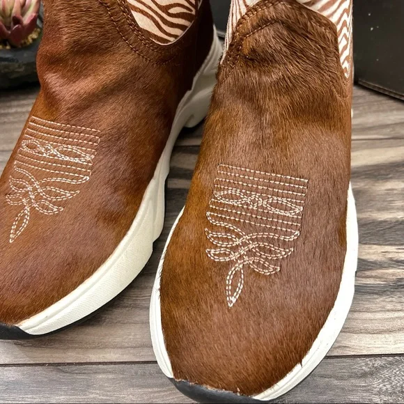 NIB Dan Post Dingo Safari Haircalf Western Cowboy Sneaker Boots Tan Zebra 9M - Picture 4 of 11